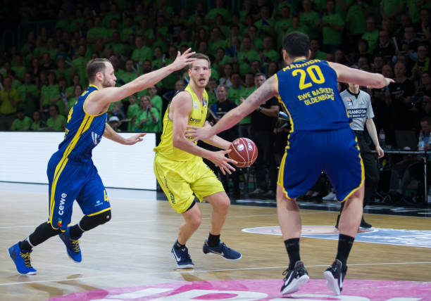 在本场面对 在本场面对