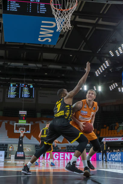 表现出色 表现出色